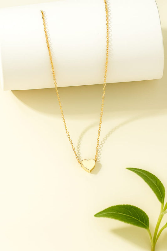 Gold Heart Pendant Necklace – Minimal, Elegant & Meaningful